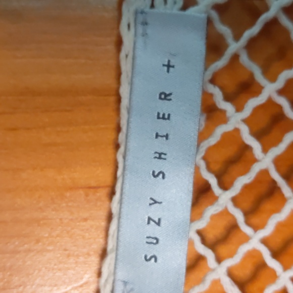 Suzy Shier+* crochet mesh short sleeve floral fringe boho vest - Picture 5 of 5